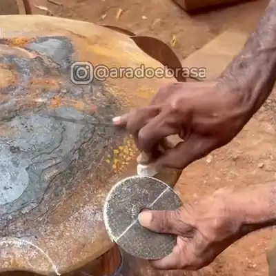 Corte do disco com maçarico na oficina