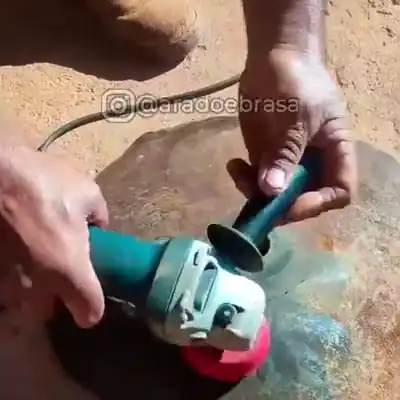 Acabamento com lixadeira